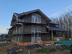 СТРОИТЕЛЬСТВО ДОМА ИЗ ГАЗОБЕТОНА . Декоративная штукатурка фасада. - СтройЛюкс