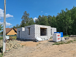 СТРОИТЕЛЬСТВО ДОМА ИЗ ГАЗОБЕТОНА . Декоративная штукатурка фасада. - СтройЛюкс