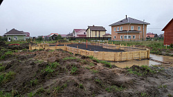 ФУНДАМЕНТНАЯ ПЛИТА С РОСТВЕРКОМ - СтройЛюкс