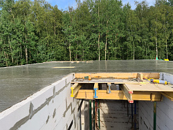 СТРОИТЕЛЬСТВО ДОМА ИЗ ГАЗОБЕТОНА . Декоративная штукатурка фасада. - СтройЛюкс