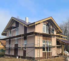 СТРОИТЕЛЬСТВО ДОМА ИЗ ГАЗОБЕТОНА . Декоративная штукатурка фасада. - СтройЛюкс