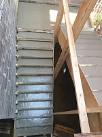 Коттедж из кирпича ЛСР. Отделка фасада камнем травертин. - СтройЛюкс