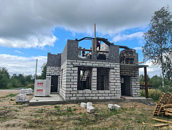 СТРОИТЕЛЬСТВО ДОМА ИЗ ГАЗОБЕТОНА . Декоративная штукатурка фасада. - СтройЛюкс