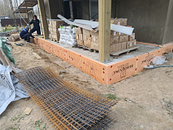 СТРОИТЕЛЬСТВО ДОМА ИЗ ГАЗОБЕТОНА . Декоративная штукатурка фасада. - СтройЛюкс