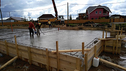 ФУНДАМЕНТНАЯ ПЛИТА С РОСТВЕРКОМ - СтройЛюкс