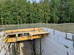 СТРОИТЕЛЬСТВО ДОМА ИЗ ГАЗОБЕТОНА . Декоративная штукатурка фасада. - СтройЛюкс