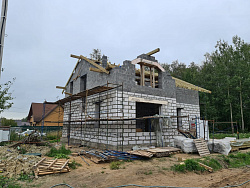 СТРОИТЕЛЬСТВО ДОМА ИЗ ГАЗОБЕТОНА . Декоративная штукатурка фасада. - СтройЛюкс