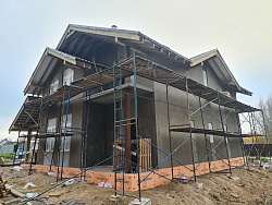 СТРОИТЕЛЬСТВО ДОМА ИЗ ГАЗОБЕТОНА . Декоративная штукатурка фасада. - СтройЛюкс