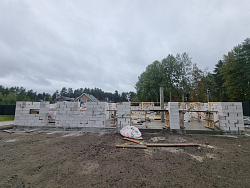 Строительство гаража из газобетона в скандинавском стиле - СтройЛюкс