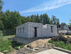 СТРОИТЕЛЬСТВО ДОМА ИЗ ГАЗОБЕТОНА . Декоративная штукатурка фасада. - СтройЛюкс