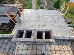 Дом из керамзитобетонных блоков 450 м² с облицовкой - детальное фото