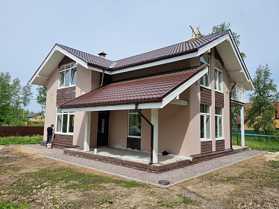 СТРОИТЕЛЬСТВО ДОМА ИЗ ГАЗОБЕТОНА . Декоративная штукатурка фасада.