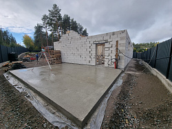 Строительство гаража из газобетона в скандинавском стиле - СтройЛюкс