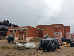 СТРОИТЕЛЬСТВО КОРОБКИ ДОМА ИЗ ПОРИЗОВАННОГО КИРПИЧА - СтройЛюкс