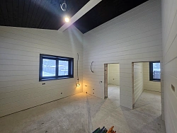 Отделка дома с гаражом имитацией бруса под ключ - СтройЛюкс