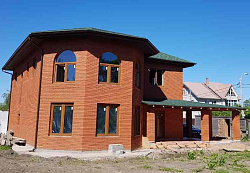 Дом из керамических блоков. Облицовка фасада кирпичом. - СтройЛюкс