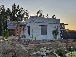 ДОМ ИЗ ГАЗОБЕТОНА И БЛАГОУСТРОЙСТВО УЧАСТКА - СтройЛюкс