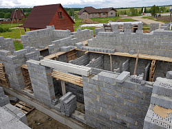 СТРОИТЕЛЬСТВО КОТТЕДЖА ИЗ КЕРАМЗИТОБЕТОННЫХ БЛОКОВ - СтройЛюкс