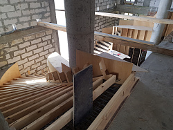 Монолитные лестницы - СтройЛюкс