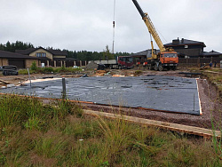 ФУНДАМЕНТНАЯ ПЛИТА С РОСТВЕРКАМИ Коттеджном поселке Петровское Барокко - СтройЛюкс