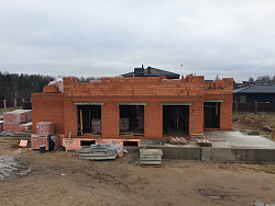 СТРОИТЕЛЬСТВО КОРОБКИ ДОМА ИЗ ПОРИЗОВАННОГО КИРПИЧА - СтройЛюкс