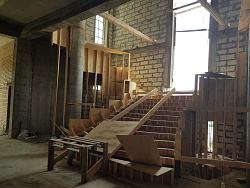 Монолитные лестницы - СтройЛюкс