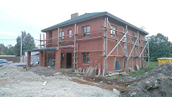 Дом из керамических блоков. Облицовка фасада кирпичом. - СтройЛюкс