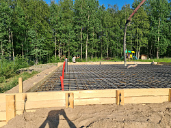 Монолитная плита на забивных сваях - СтройЛюкс