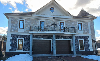 Отделка фасада клинкерной плиткой в Санкт-Петербурге