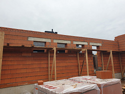 СТРОИТЕЛЬСТВО КОРОБКИ ДОМА ИЗ ПОРИЗОВАННОГО КИРПИЧА - СтройЛюкс