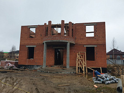 ДОМ ИЗ ПОРИЗОВАННОГО КИРПИЧА - СтройЛюкс